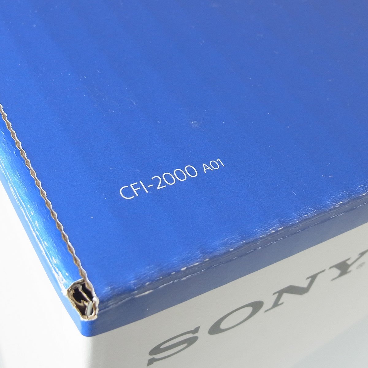 新品未使用 ソニー PS5 新型 PlayStation5 本体 CFI-2000A01 ディスクドライブ搭載型 2024年2月13日購入 保証書レシート付き SONY ◆_画像4