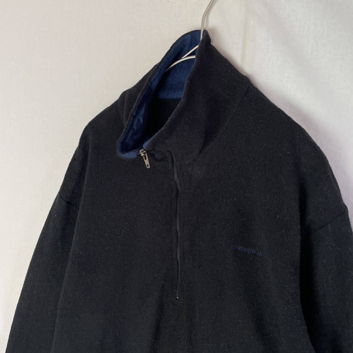 パタゴニア アメリカ製　キャプリーン　ハーフジップフリースジャケット　古着　Mサイズ　ブラック　_画像2