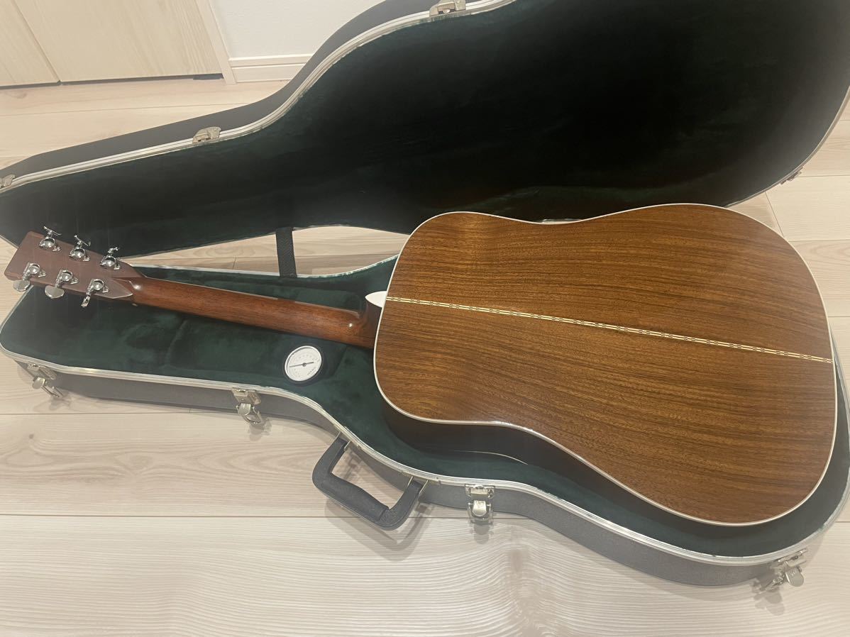 Martin D-28 マーチン　ギター　2016年製造　アコースティック　ハードケース付　美品_画像3