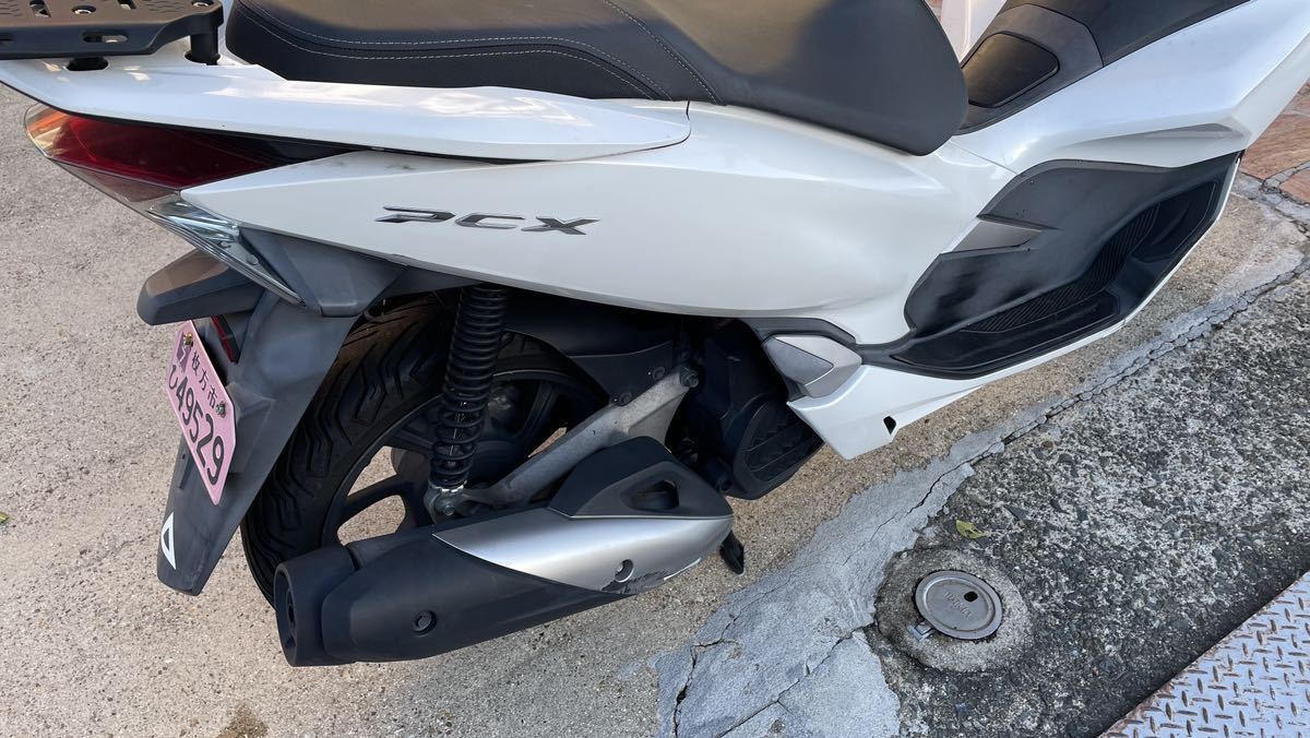 大阪より★乗って帰れます。2019 PCX125 JF81 スマートキー2個 駆動系交換済み グリップヒーター、リアキャリア付きの画像10