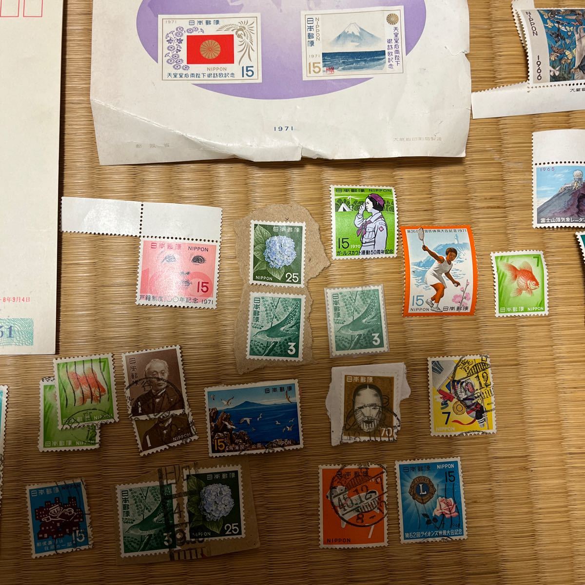 昭和　平成　記念切手　古い切手と官製はがき、年賀状　まとめて　コレクション　レア　貴重　海外版も有り_画像10