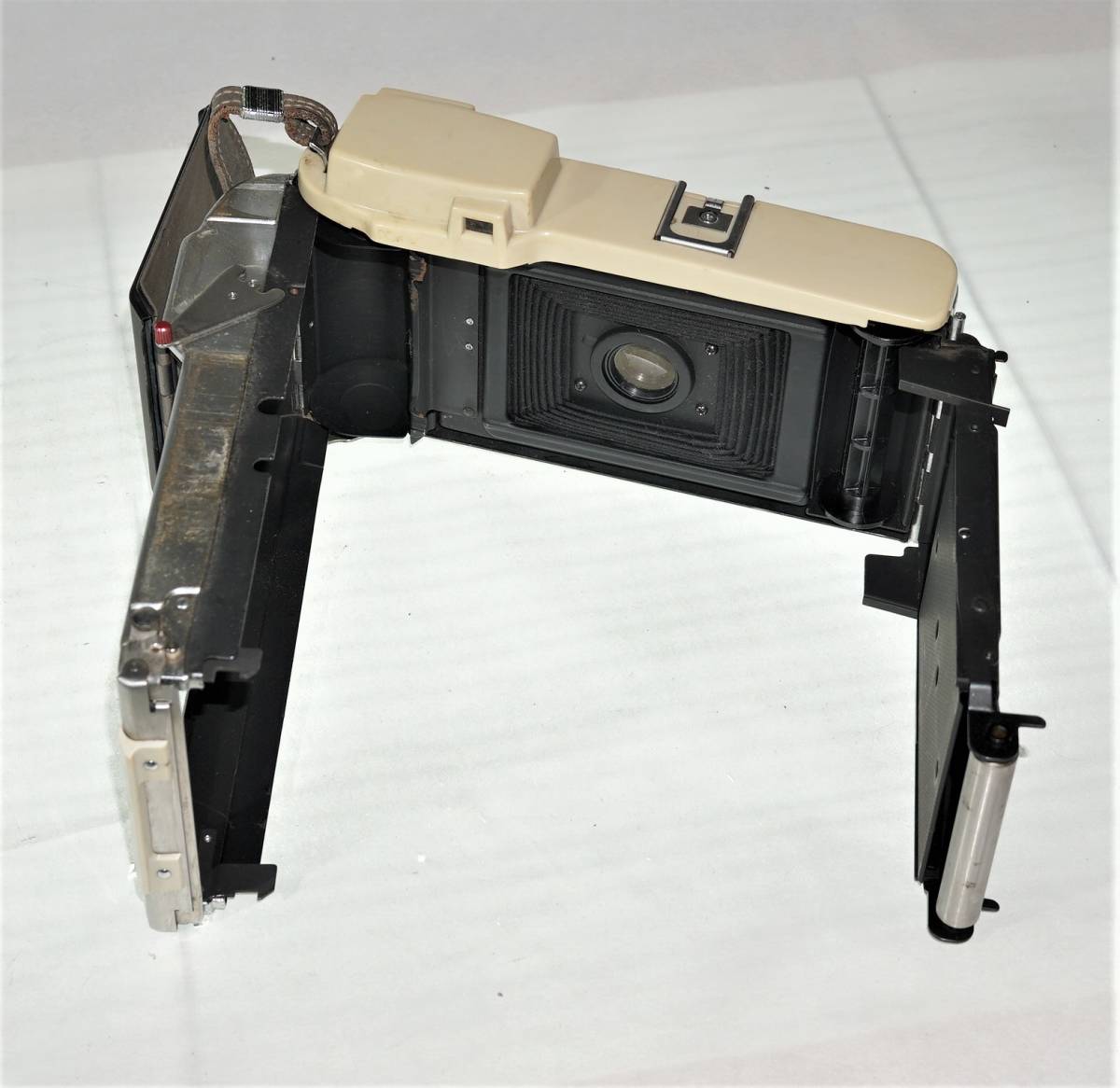  Polaroid camera *POLAROID LAND MODEL 808