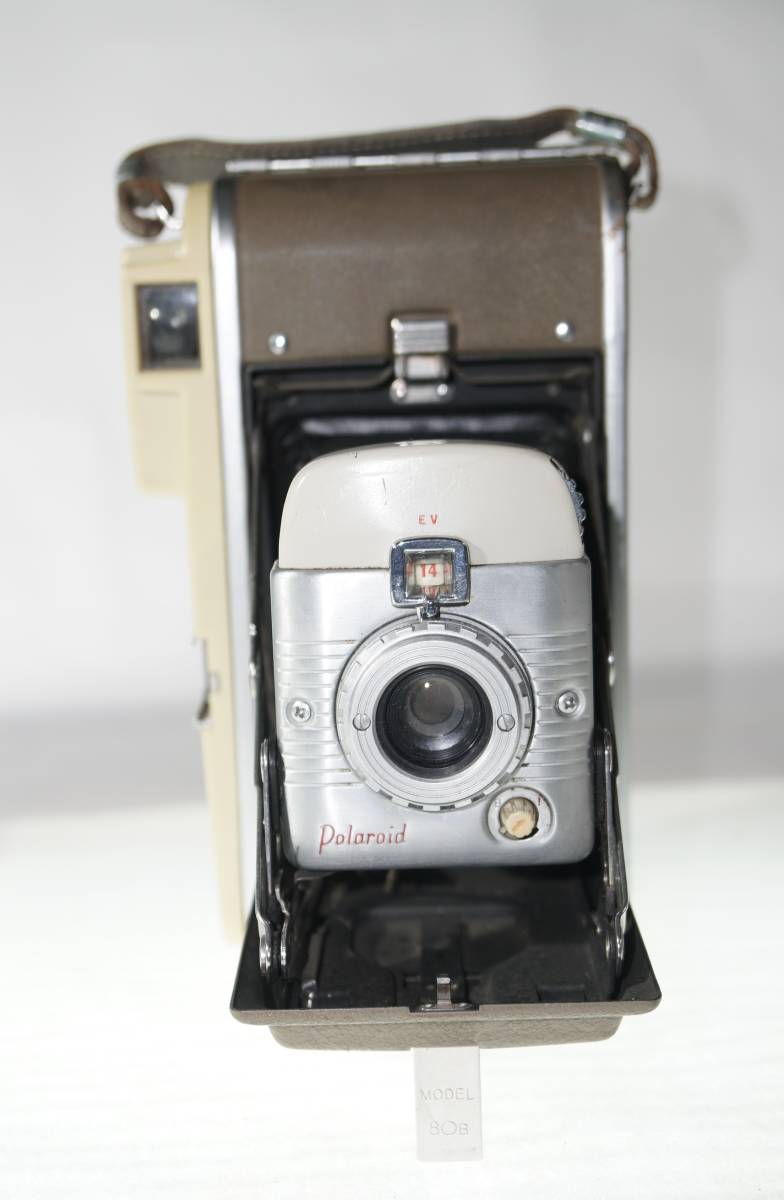  Polaroid camera *POLAROID LAND MODEL 808