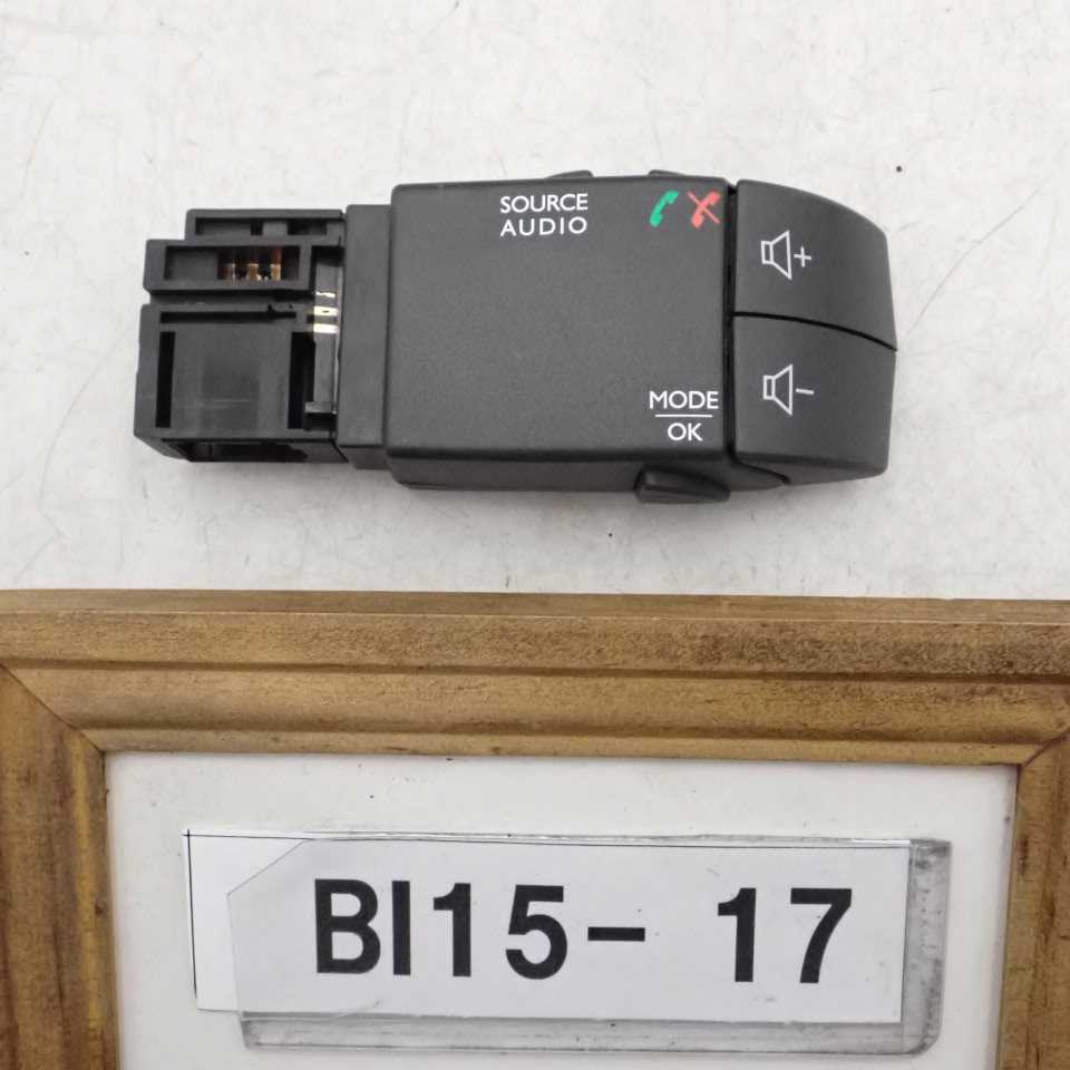 平成29年 ルノー トゥインゴ AHH4B 純正 オーディオスイッチ 255522448R 中古 即決