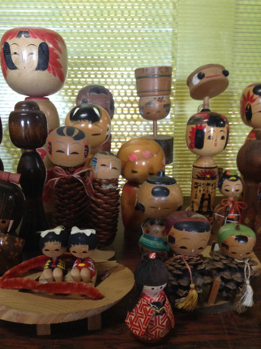 Kokeshi Doll Lots of 40 Japanese Wooden Kawaii etc. こけし 卯三郎他 40本 日本人形 伝統工芸 木工芸 古玩具 レトロ D230_画像5