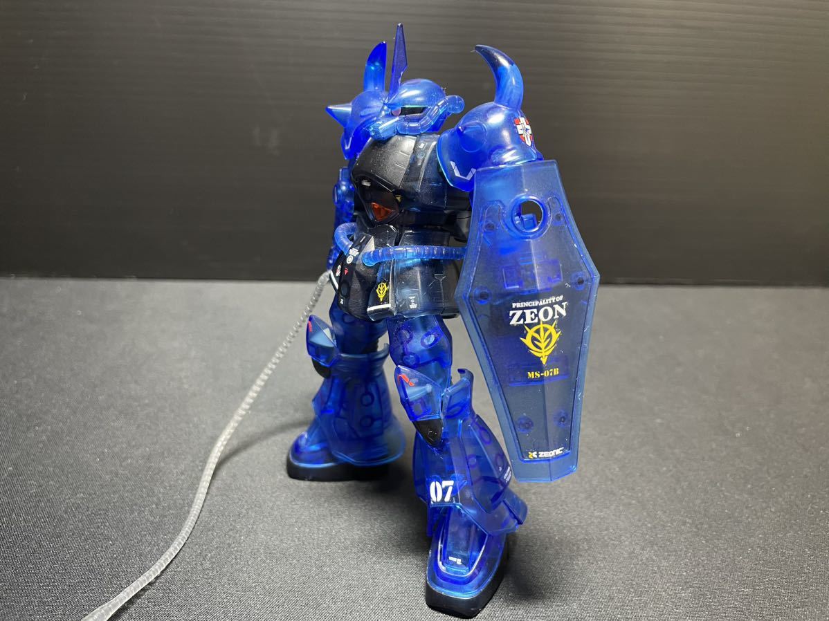 ガンダム ガンプラEXPO限定 HG グフ クリアカラー リバイブVer、劇場限定 HG ザク C型 リミテッドクリアVer 素組完成品 1/144 ジャンク品_画像3