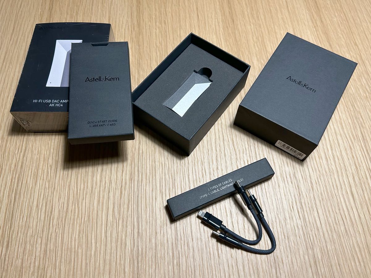 ほぼ新品 Astell & Kern USB DAC AK HC4 e-earphone 2024年2月4 ほぼ新品 Astell & Kern USB DAC AK HC4 e-earphone 2024年2月4