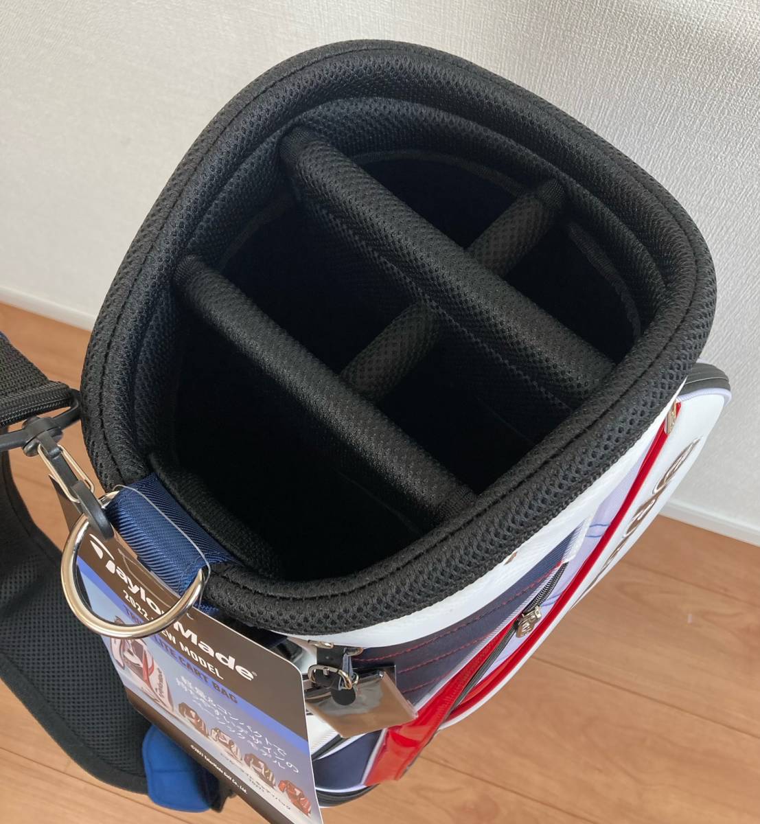 新品 TaylorMade/テーラーメイド トゥルーライト キャディー 新品 TaylorMade/テーラーメイド トゥルーライト キャディー