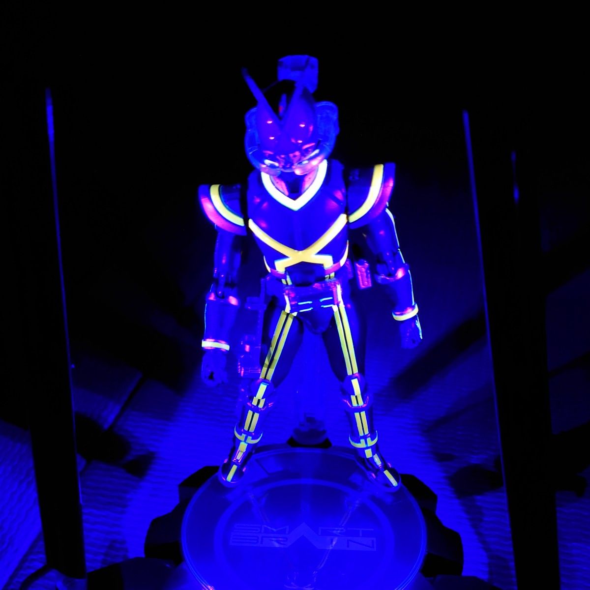 仮面ライダー555 仮面ライダーカイザ グローイングステージセット S.H.Figuarts ★単4電池3本おまけします。 仮面ライダー555 仮面ライダーカイザ グローイングステージセット S.H.Figuarts ★単4電池3本おまけします。