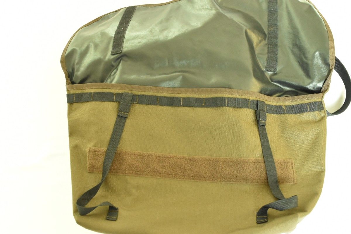 BLUE LUG the messenger bag ショルダーパッド付き ブルーラグ BLUE LUG the messenger bag ショルダーパッド付き ブルーラグ