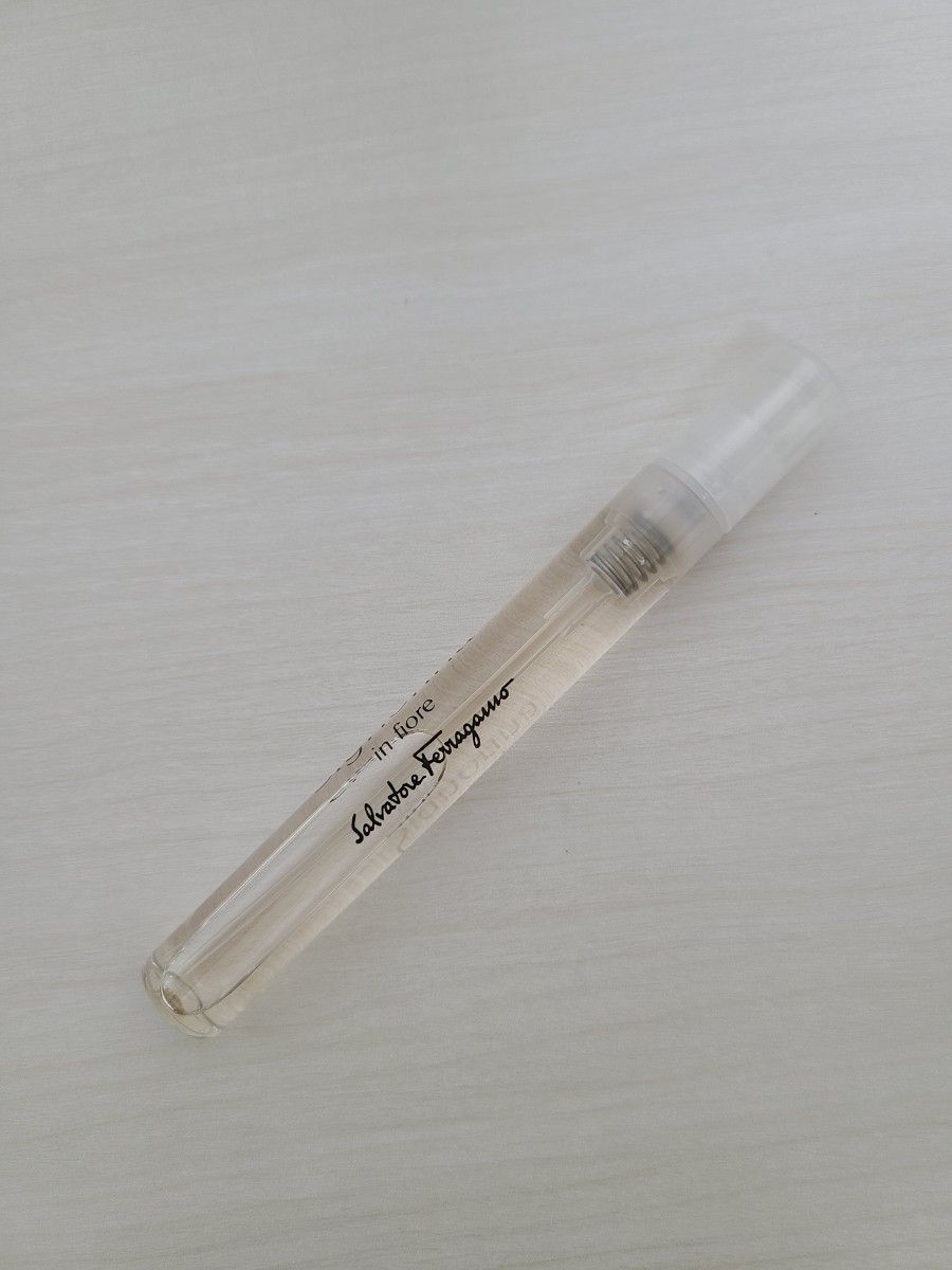 Dior　メゾン クリスチャンディオール ジャスミン デ ザンジュ 2ml　フェラガモ シニョリーナ イン フィオーレ 5ml