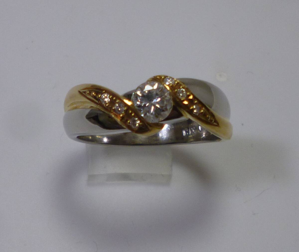 ★本物保証★店頭展示品・新品★極上天然ダイヤモンド0.36ct! Pt900/K18 4.72ｇ高級リング _画像1