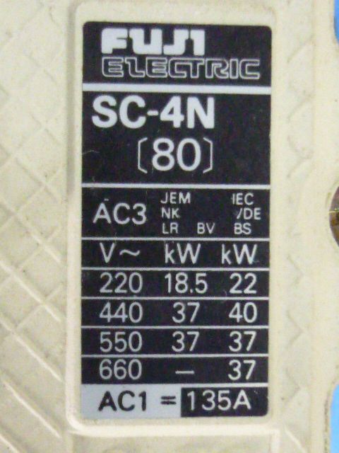 中古現状渡品 FUJI ELECTRIC 電磁接触器 SC-4N[80] コイル電圧AC200-220V 富士電機_画像3