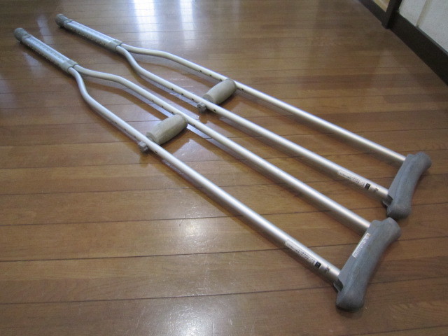  for adult aluminium light weight crutches LL size 2 ps 1 collection 2 pcs set 2 pcs insertion . flexible adjustment light weight light .. injury trust brand MURANAKA
