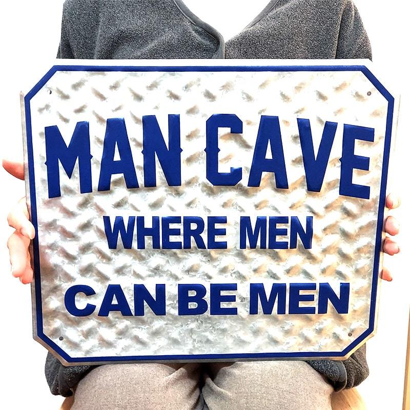 ブリキ看板 アメリカンクラシック エンボスティンプレート MAN CAVE 趣味 くつろぎ 男性部屋 書斎 ガレージ かっこいい おしゃれ_画像5