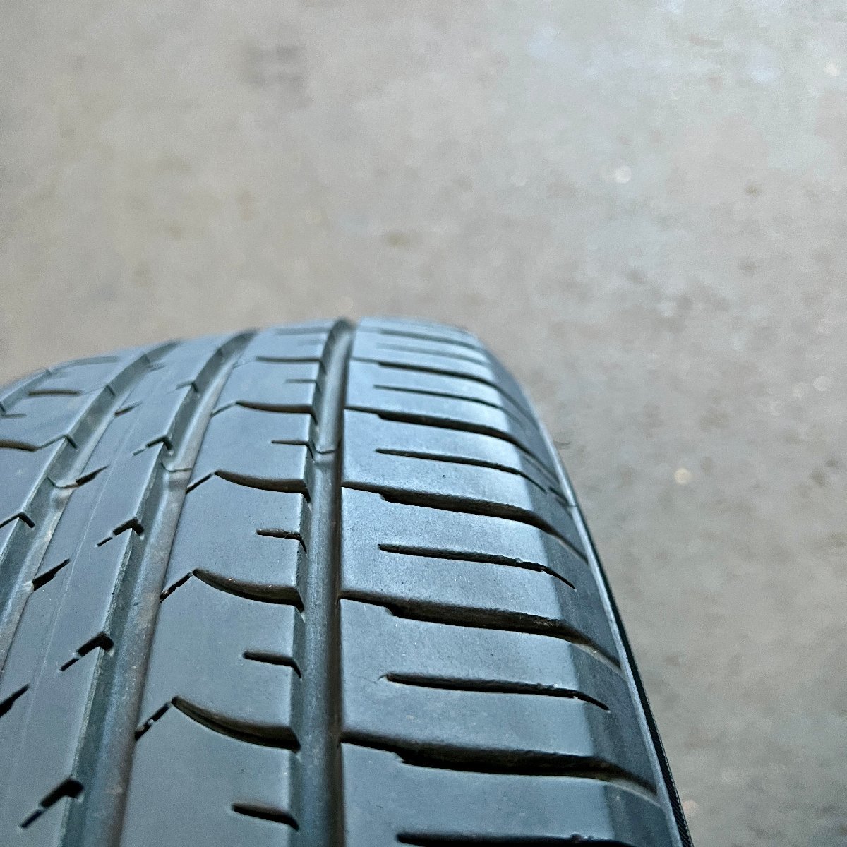 タイヤ2本セット　GOOD YEAR EfficientGrip ECO EG01(グッドイヤー　エフィシェントグリップエコ EG01)　215/60R16　2022年製　5ミリ_画像8