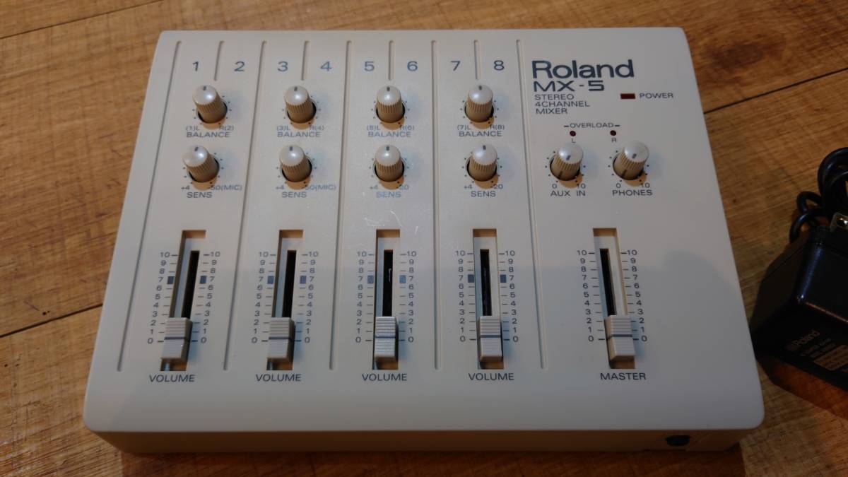 【Roland】MX-5★STEREO 4CHANNEL(8ch) MIXER★奇跡の超美品完動品！★アナログミキサー★ローランド★電池駆動可能★DTM★レコーディング_画像2