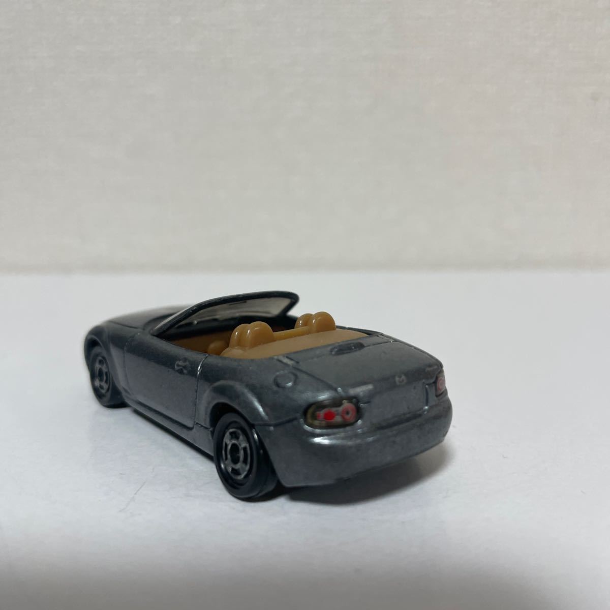 ☆トミカ No.115 マツダ ロードスター ☆ MAZDA ROADSTER ☆ 中国製 外箱なし 絶版 中古 ☆_画像4