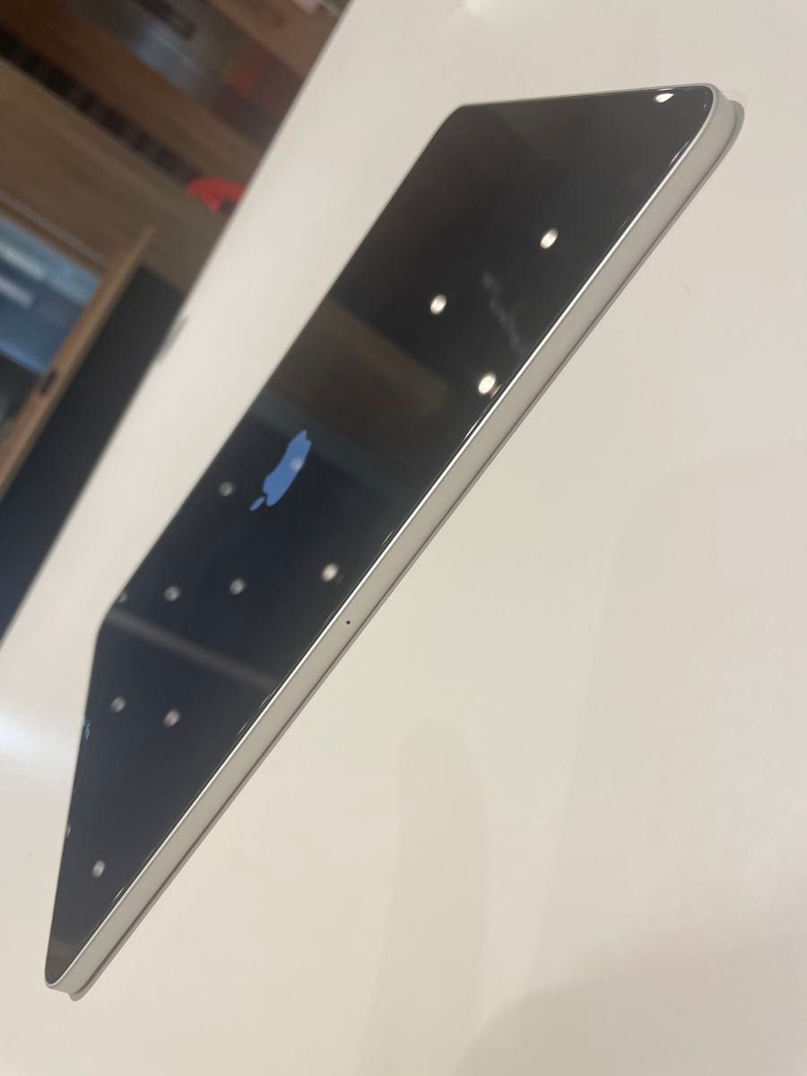 超美品 iPad Pro 11 (第1世代)64GB Wi-Fi モデル シルバー 超美品 iPad Pro 11 (第1世代)64GB Wi-Fi モデル シルバー