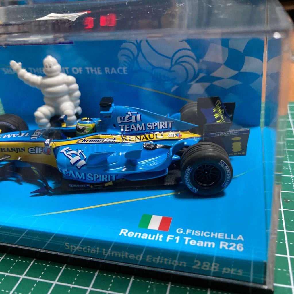 ミニチャンプス 1/43 RENAULT F1 TEAM R26 MICHELINコレクション 計2台_画像4