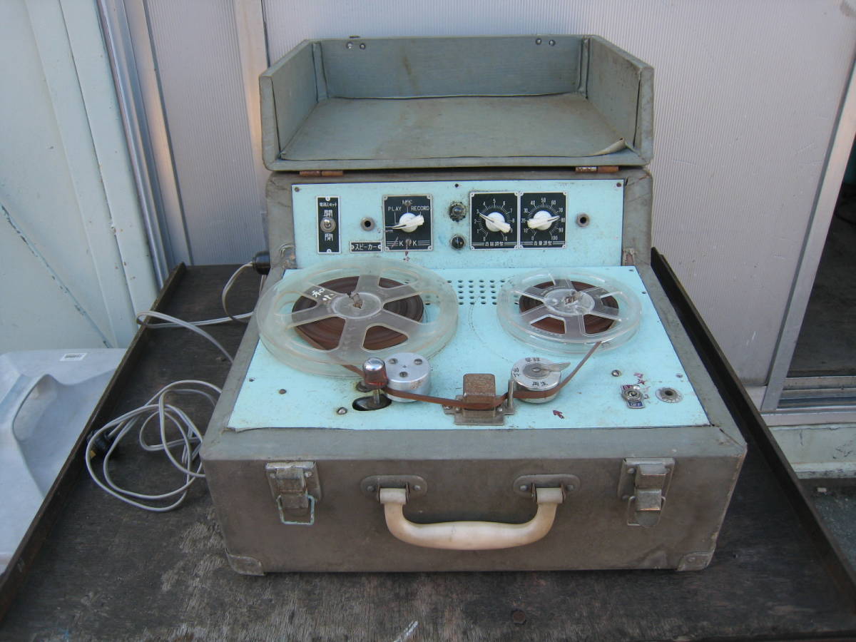 古いテープレコーダー　日本製　メーカー不明　ジャンク品_画像1