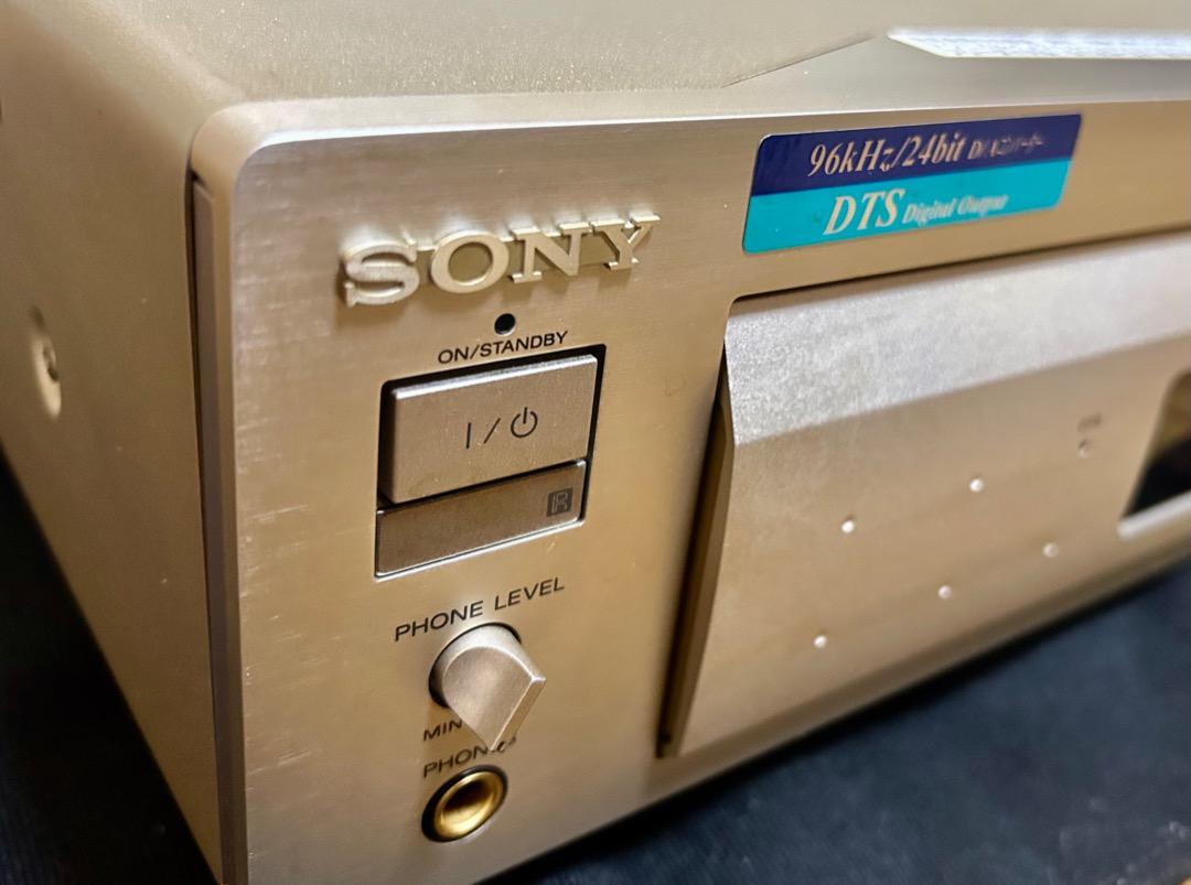 内祝い 【往年の高級モデル】SONY ソニー CD/DVD PLAYER DVP-S7700 動作美品