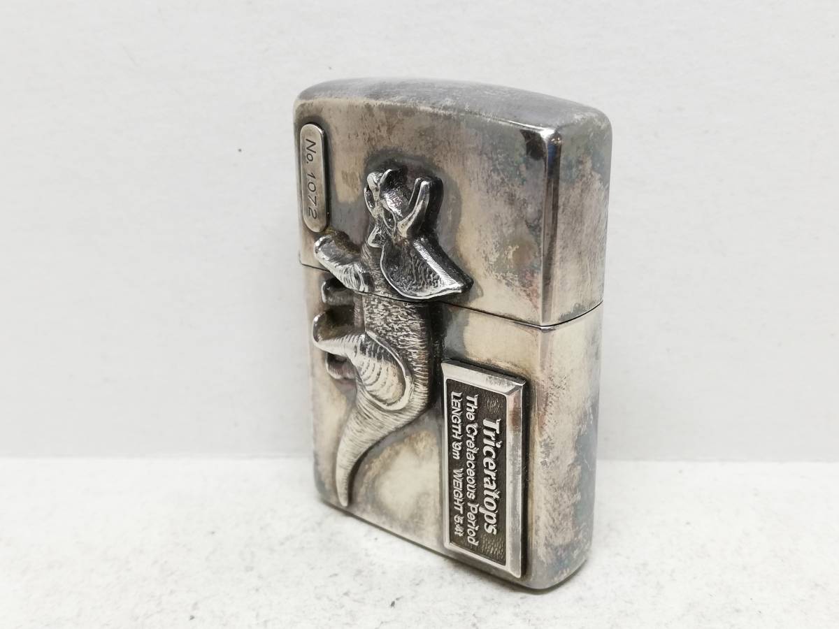 B12-156　ZIPPO/ジッポー　オイルライター　Dinosaur Series トリケラトプス/メタル　銀メッキ　C/Ⅸ【中古品】_画像2