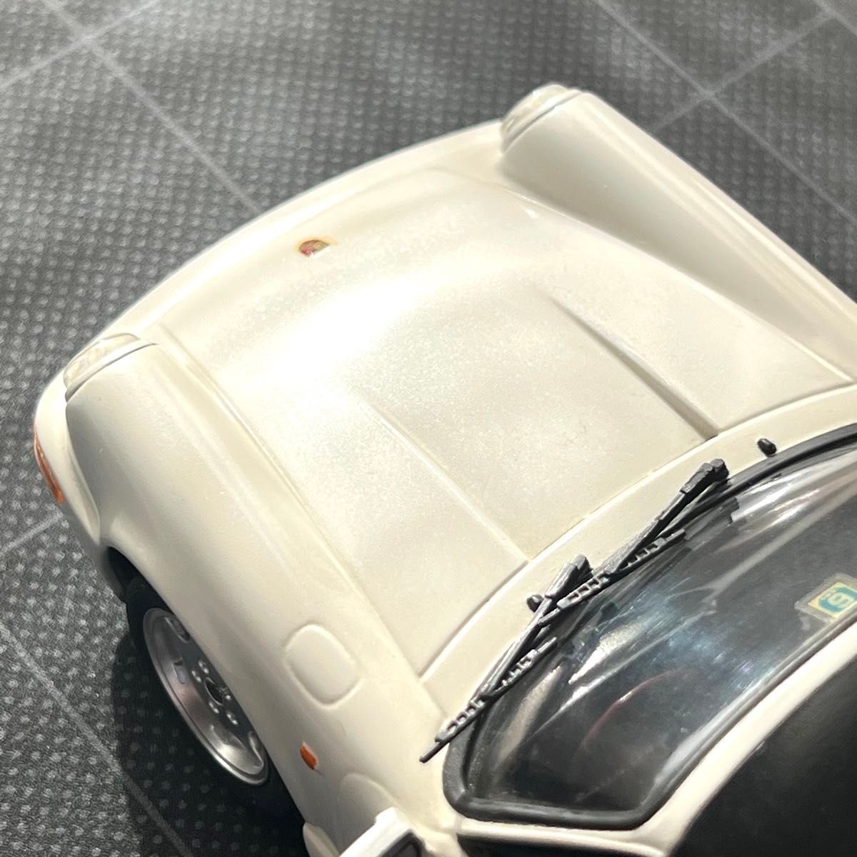 ポルシェ911 カレラ4 タルガ 1/24 プラモデル完成品