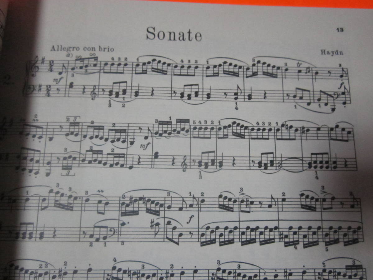 ♪輸入楽譜　ピアノ　Sonata Album: 15 Sonatas - Beethoven, Haydn, Mozart (Edition Peters)　ベートーヴェン　ハイドン　モーツァルト　_画像6