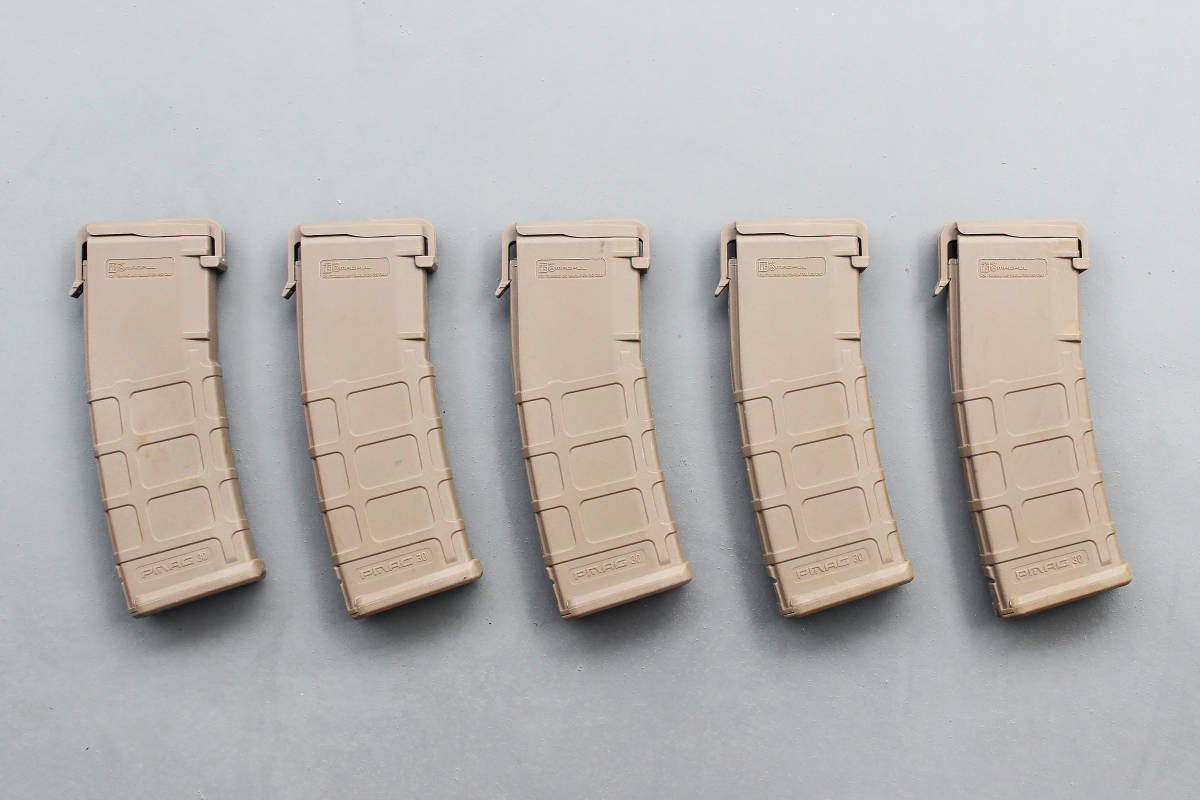 ■【超希少・美品・実物】 マルイ 次世代 M4用 MAGPUL PTS P-MAG DE スタンダードマガジン 120連 検) PMAG EMAG マグプル 電動ガン_画像2