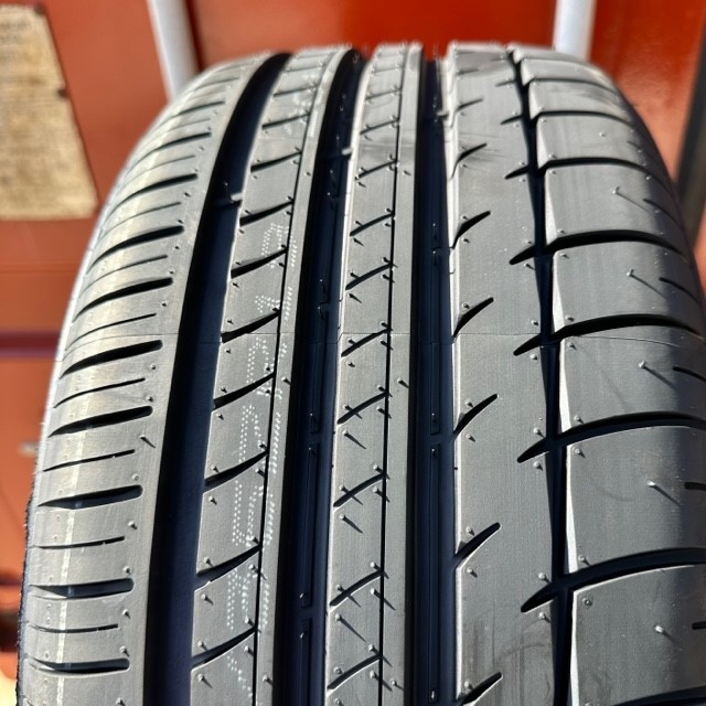 ＊＊ 2本セット ＊＊ 　215/35R19　TRIANGLE　SPORTEX　TSH11　サマ－タイヤ　 215/35/19　【来店交換も大歓迎】　在庫あり_画像1