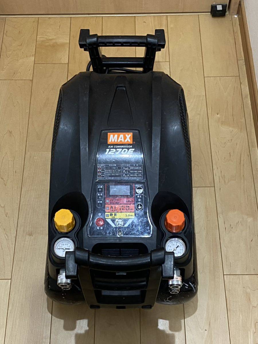 マックス MAX AK-HL1270E 高圧コンプレッサ 11L エア-コンプレッサ　黒_画像1