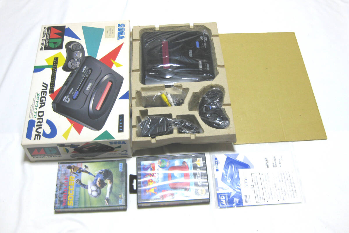 作動保証/除菌済 SEGA 中古/ メガドライブ2 箱説付 本体 作動一式※ GENESIS版 TOYS（海外版メガドライブ）ワールドカップ サッカーの画像1