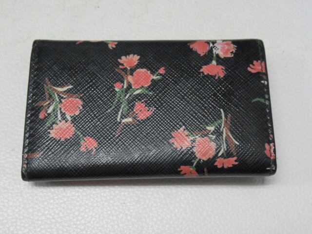 ◆S87.PRADA プラダ Wホック ダブルホック 6連 キーケース 花柄 ブラック/黒/中古_画像2