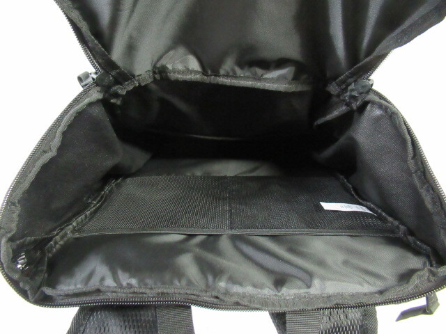 *UNDER ARMOUR Under Armor cool backpack 30L training unisex rucksack black / black tag attaching / unused goods 