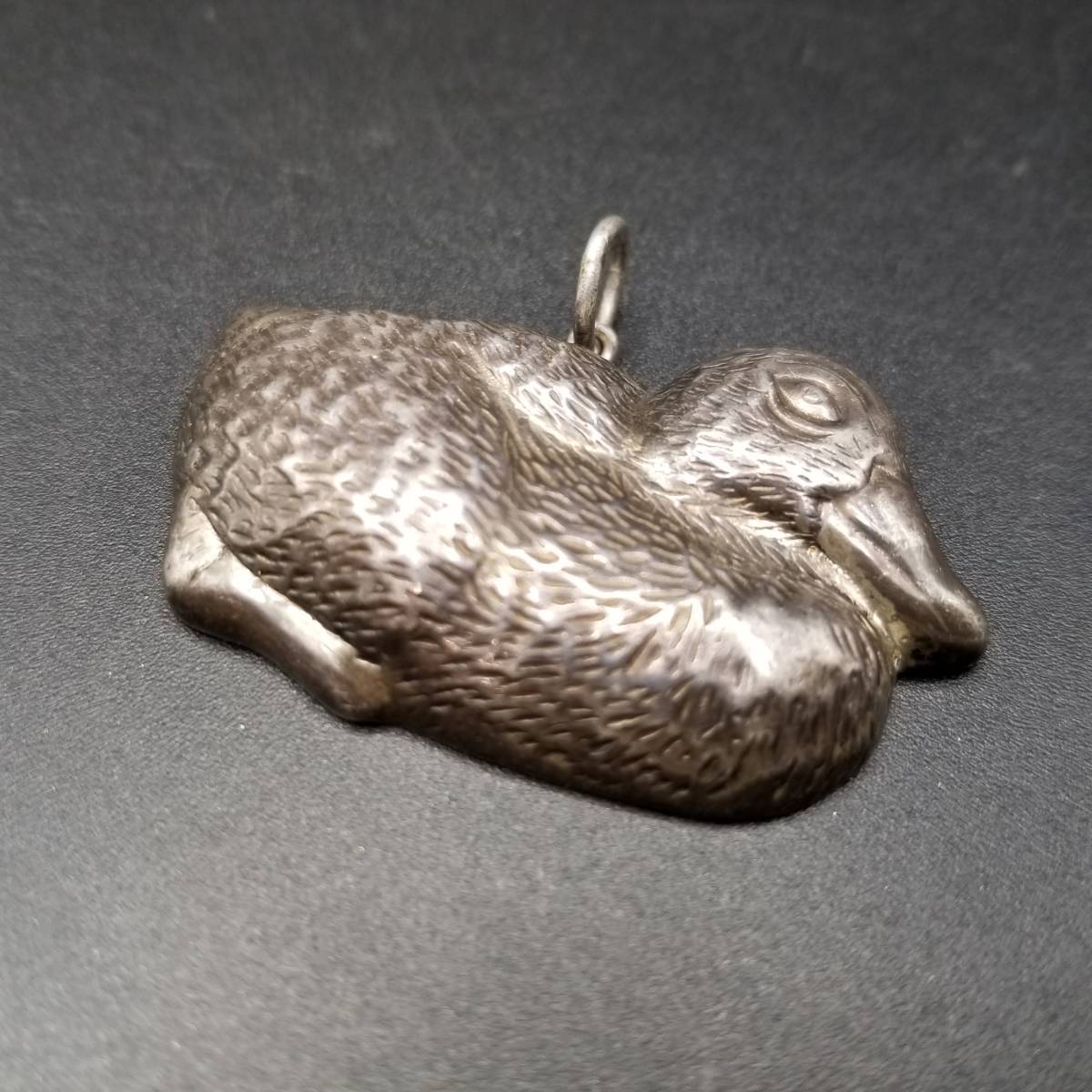 2024年新作入荷 立体 丸くなるアヒルの子 鳥 シルバー 925 動物モチーフ 装身具