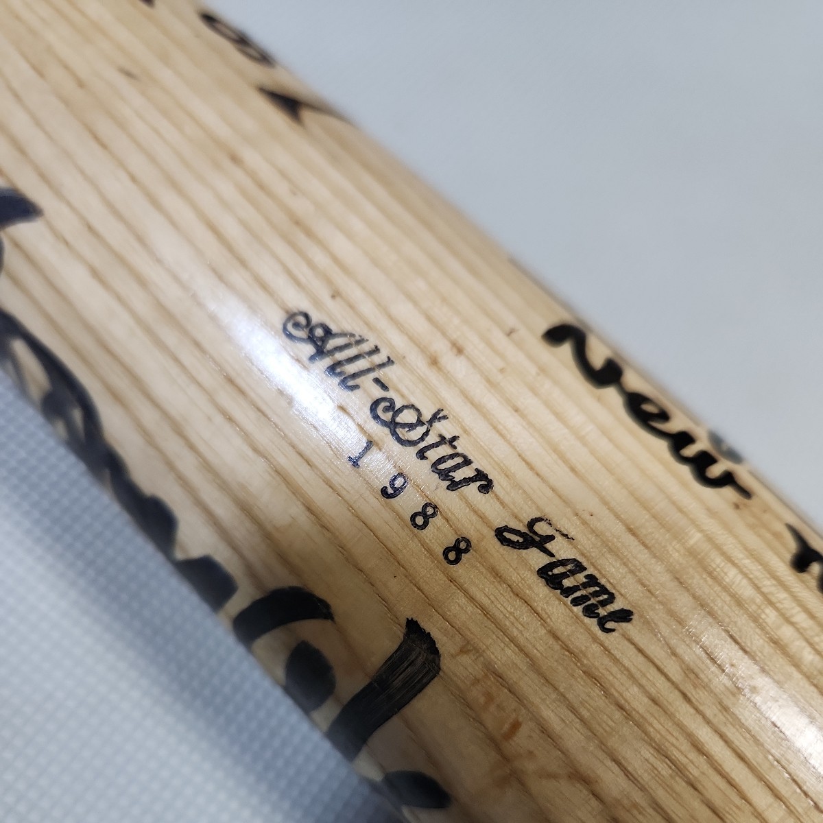 . sudden blur -bsb-ma- player with autograph 1988 year all Star game for bat sphere . bat actual use bat 