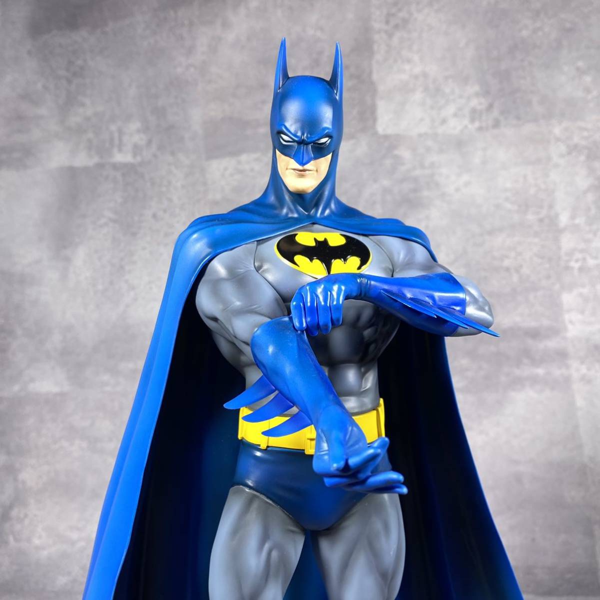 ARTFX バットマン ザ・ブロンズエイジ コトブキヤ BATMAN 1/6 全高約30cm フィギュア DC 赤尾慎也 本体のみの画像6