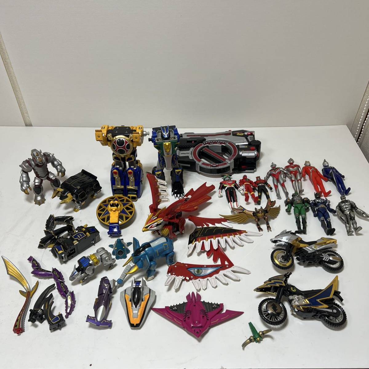 百獣戦隊ガオレンジャー 仮面ライダー　ウルトラマン　いろいろまとめて　ジャンク品_画像1