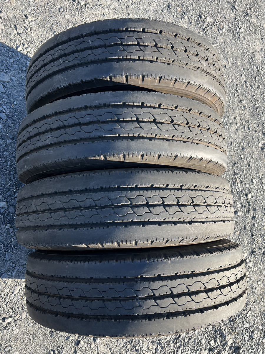 BRIDGESTONE ブリジストン DURAVIS デュラビス R205 205/70R16 111/109 2018年 4本_画像1