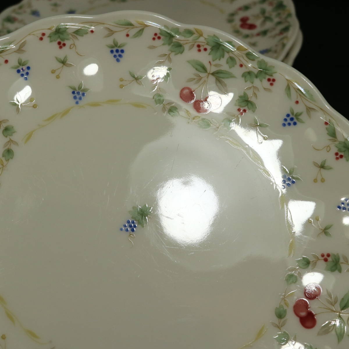 KRII キリイ New Bone China ボーンチャイナ 骨灰磁器 洋 食器 焼き物 陶磁器 陶芸 工芸 キッチンウェア 中古 の画像9