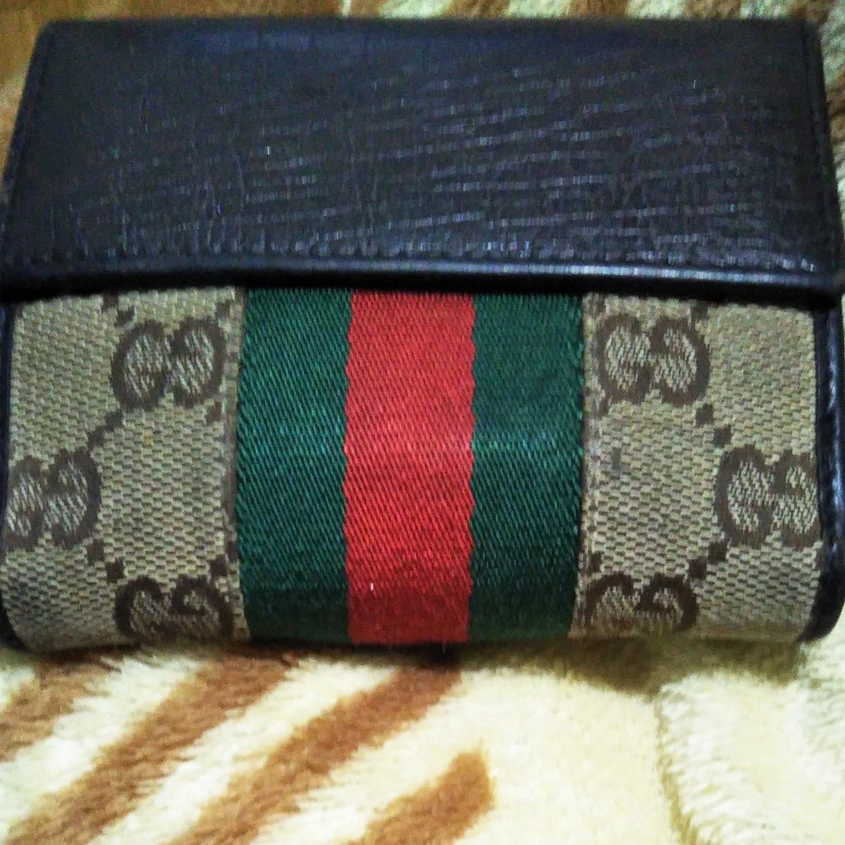 GUCCI シェリーライン二つ折り財布