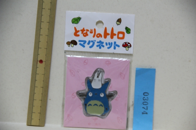  Tonari no Totoro middle small to Toro head on magnet search magnet Golf marker goods 