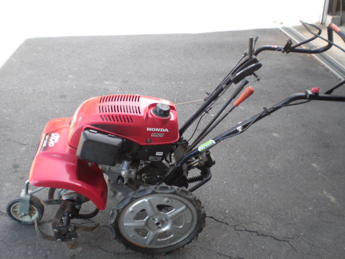 ホンダ HONDA FF300 サラダ 耕運機 ヒッチ、スパイラルローター付き (車体)|売買されたオークション情報、Yahoo!オークション(旧ヤフオク!) の商品情報をアーカイブ公開 - オークファン(aucfan.com)