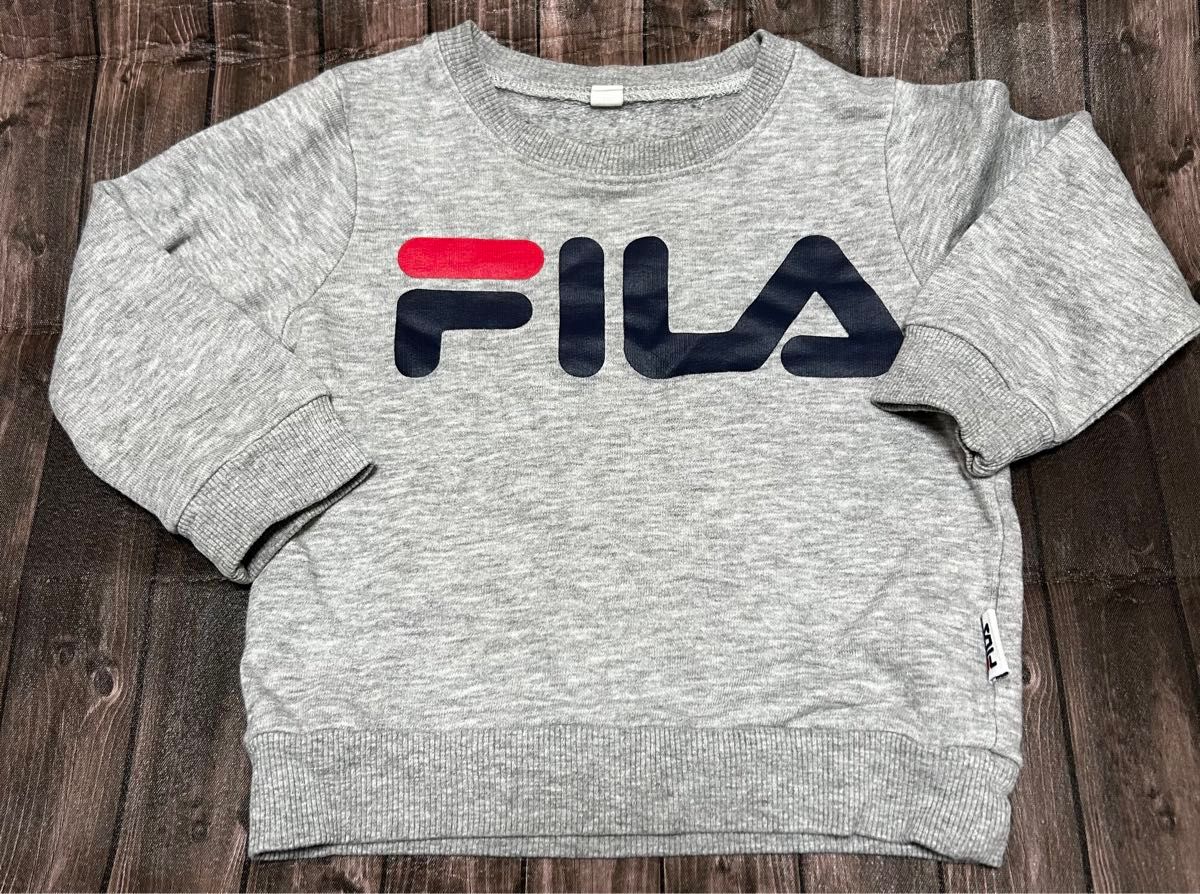 90センチ  FILA トレーナー グレー 裏起毛