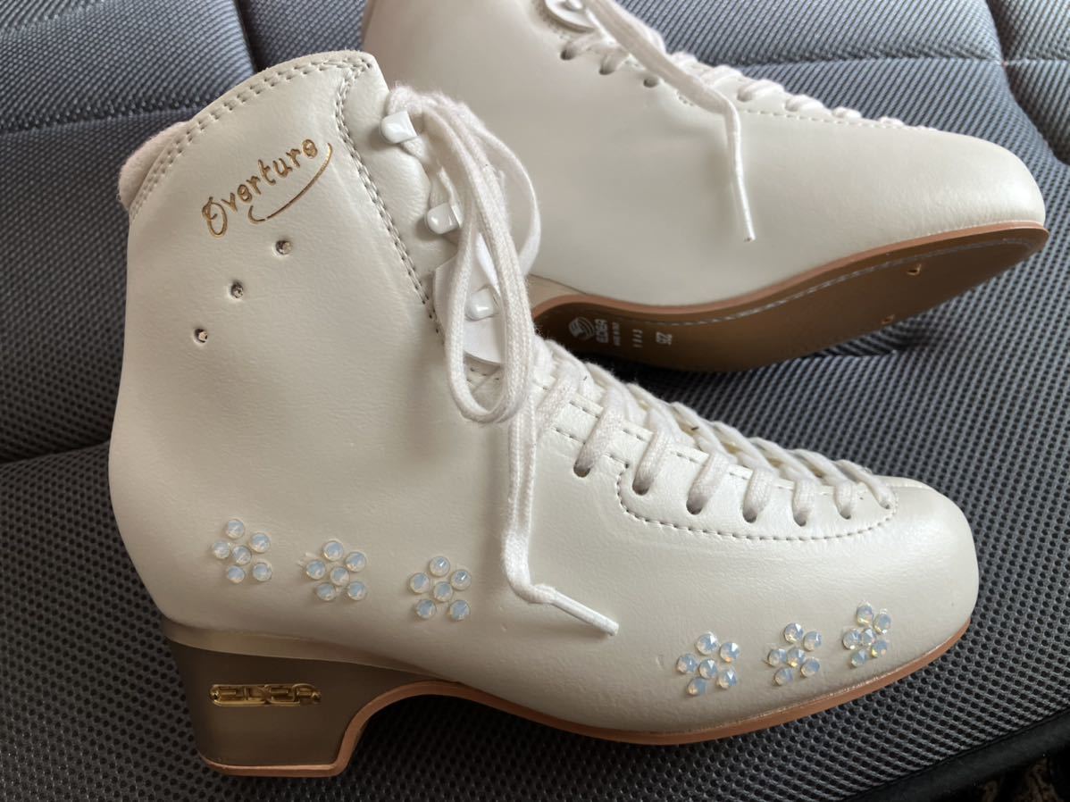 美品 EDEA エデア フィギュアスケート靴 23.5 Cの画像2