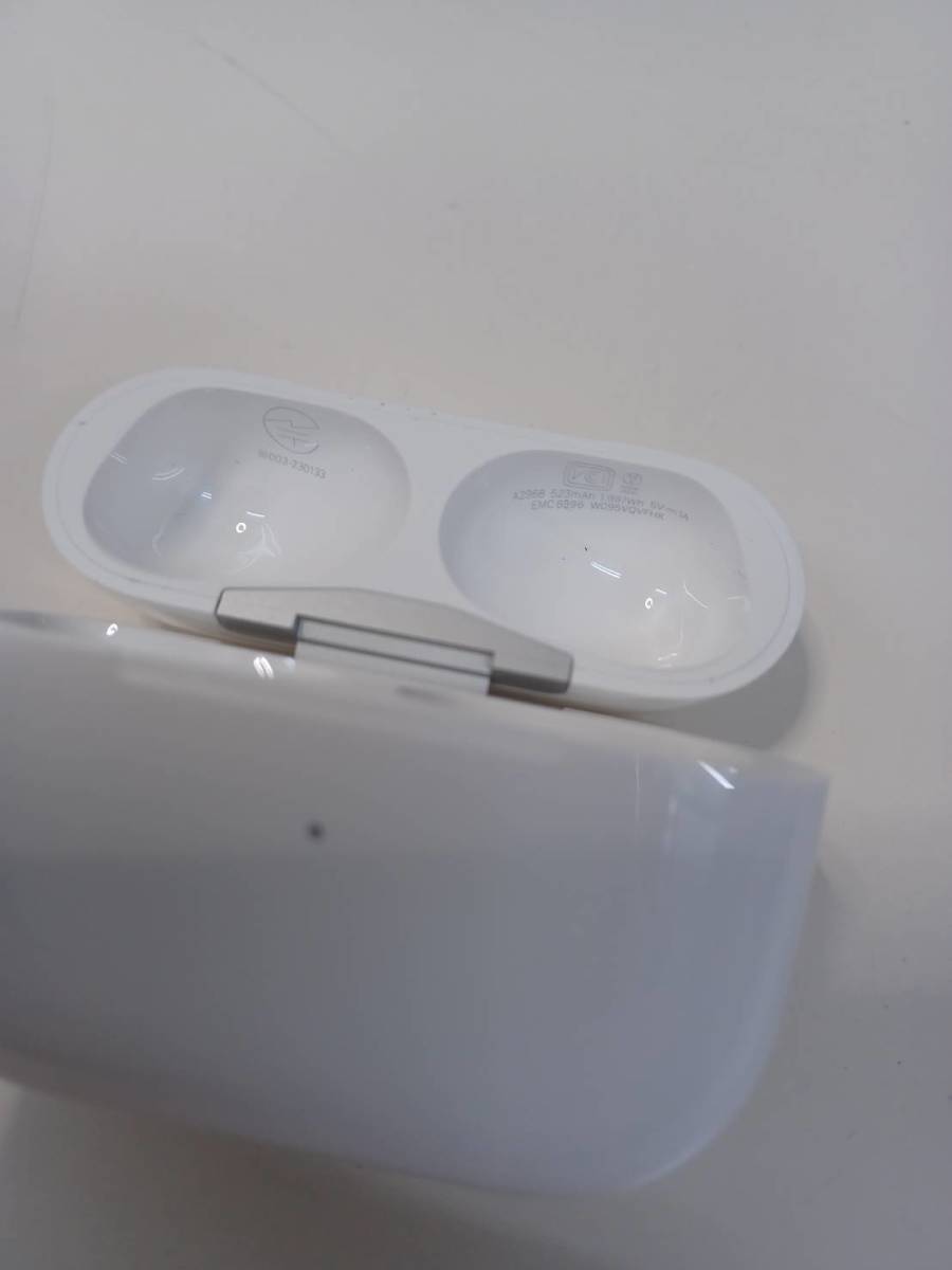 AirPods Pro 第2世代 USB-C充電 充電ケースのみ 純正品 充電器 AirPods Pro 第2世代 USB-C充電 充電ケースのみ 純正品 充電器