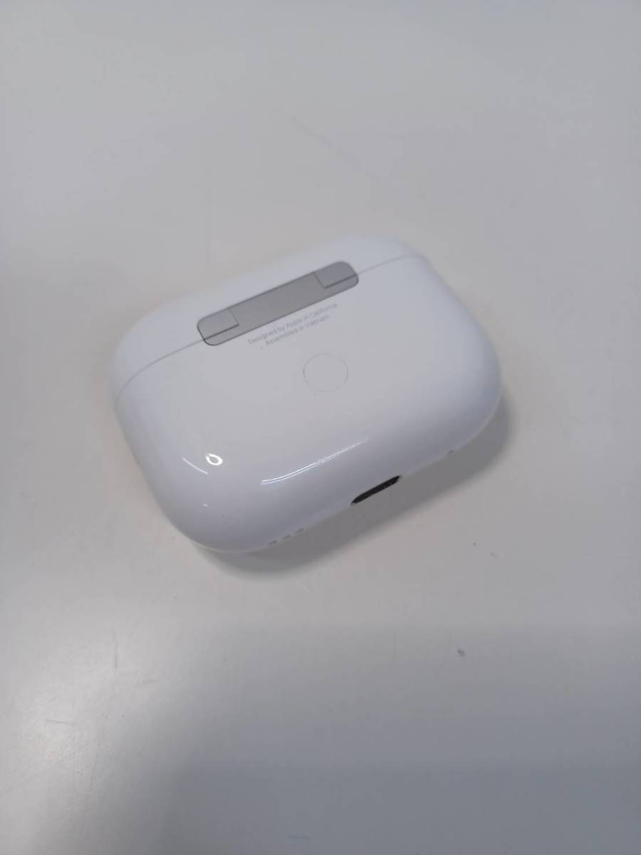 Apple AirPods Pro 第2世代 (A2968) 充電ケースのみ! - その他 Apple AirPods Pro 第2世代 (A2968) 充電ケースのみ! - その他