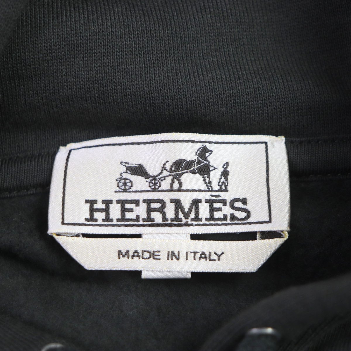 未使用品 HERMES エルメス 2023年製 鎧・デカレディティール レザーパッチフーデッドパーカー カーキ系 M イタリア製 正規品 メンズ_画像5