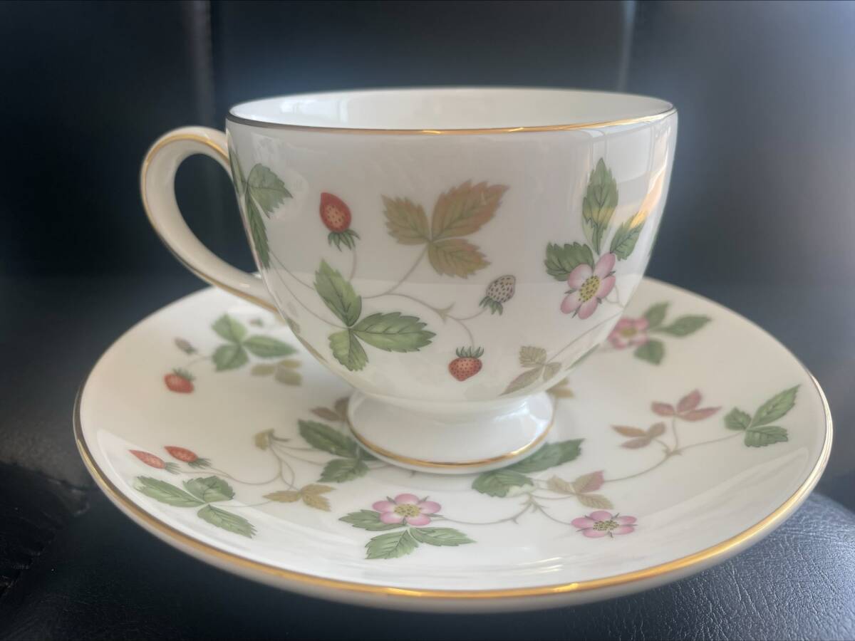 ★☆#5494　WEDGWOOD/ウェッジウッド/ワイルドストロベリー/カップ＆ソーサー/WILD STRAWBERRY/コーヒーカップ/ティーカップ/ペア☆★_画像6